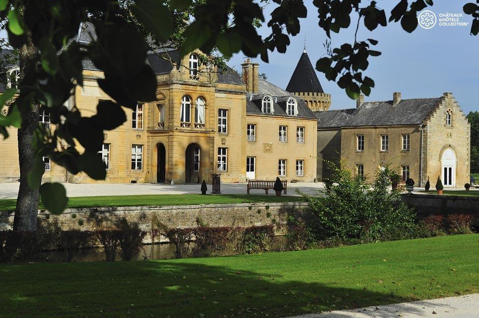 Le Domaine Chateau Du Faucon Donchery Exteriér fotografie