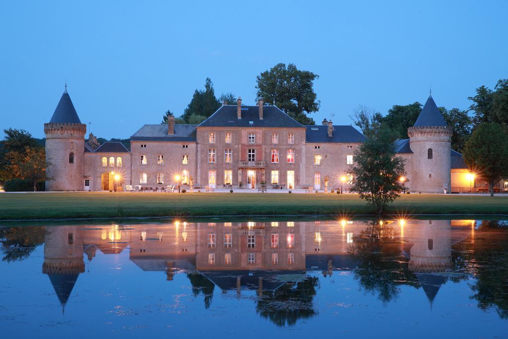 Le Domaine Chateau Du Faucon Donchery Exteriér fotografie